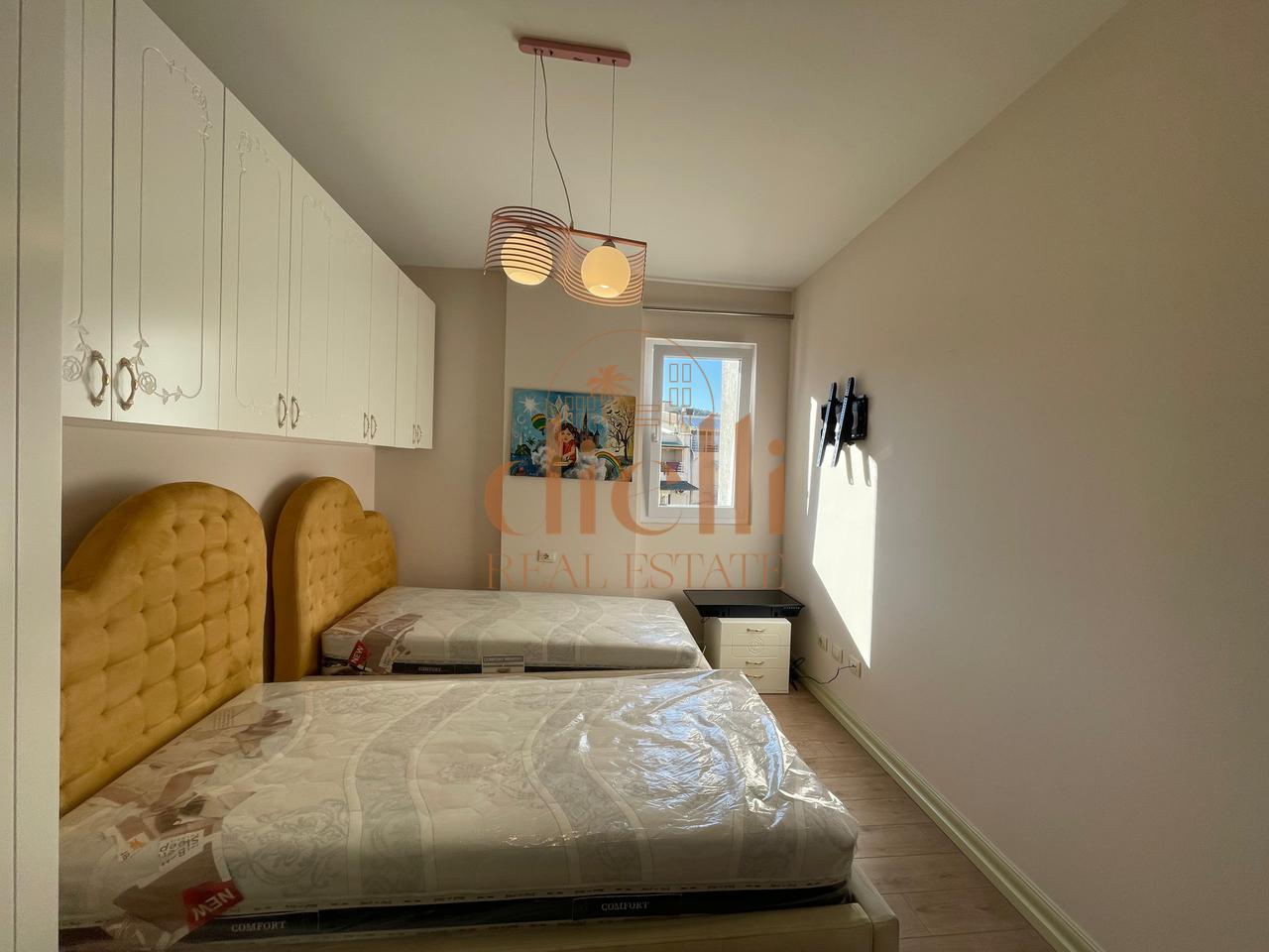 Apartament 3+1+2 per Qira tek Liqeni Thate