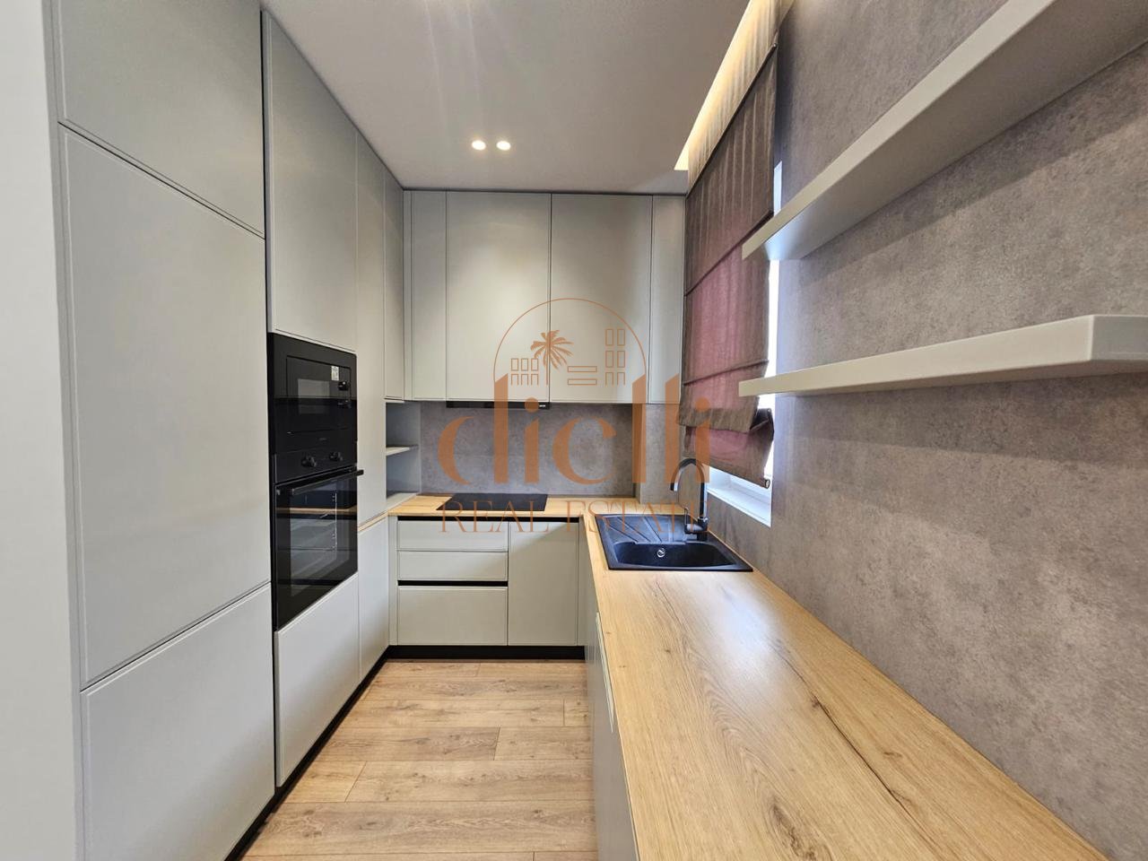 Appartamento 3+1+2+Posto Auto in Affitto vicino al Giardino Botanico