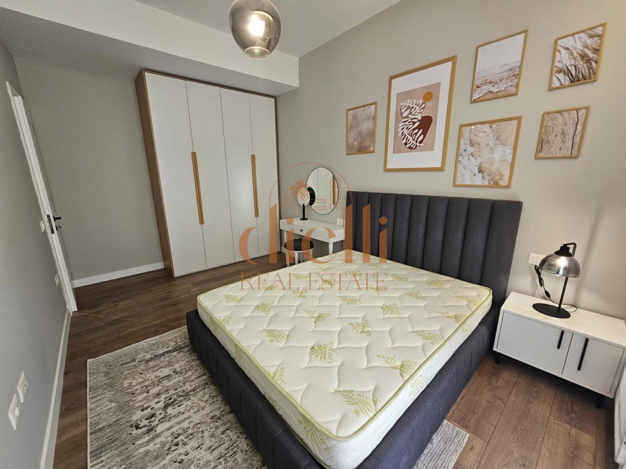 Appartamento 3+1+2+Posto Auto in Affitto vicino al Giardino Botanico