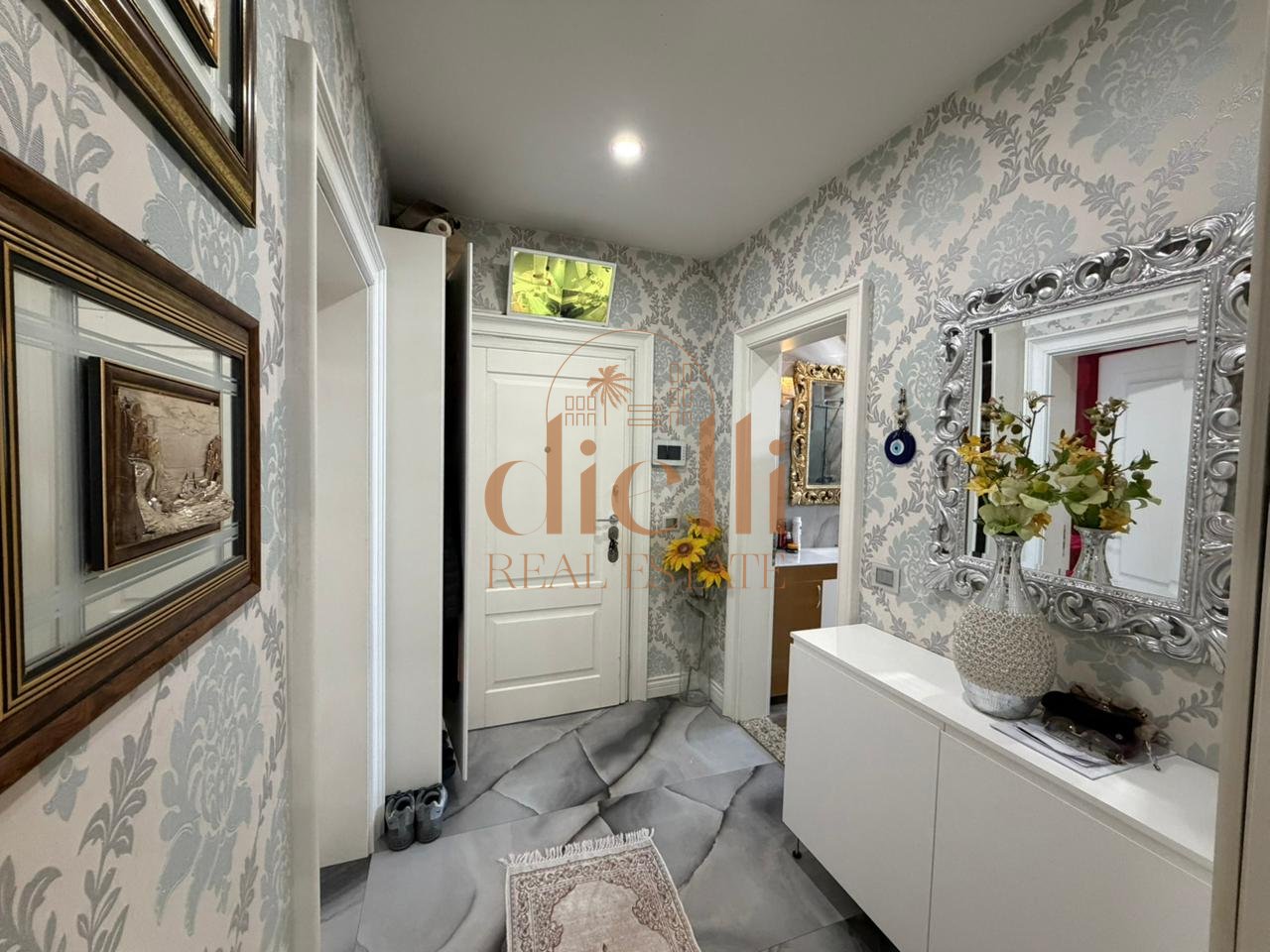 Apartament 3+1+2 + Garazh per Shitje pranë Shkollës “At Zef Pllumi”