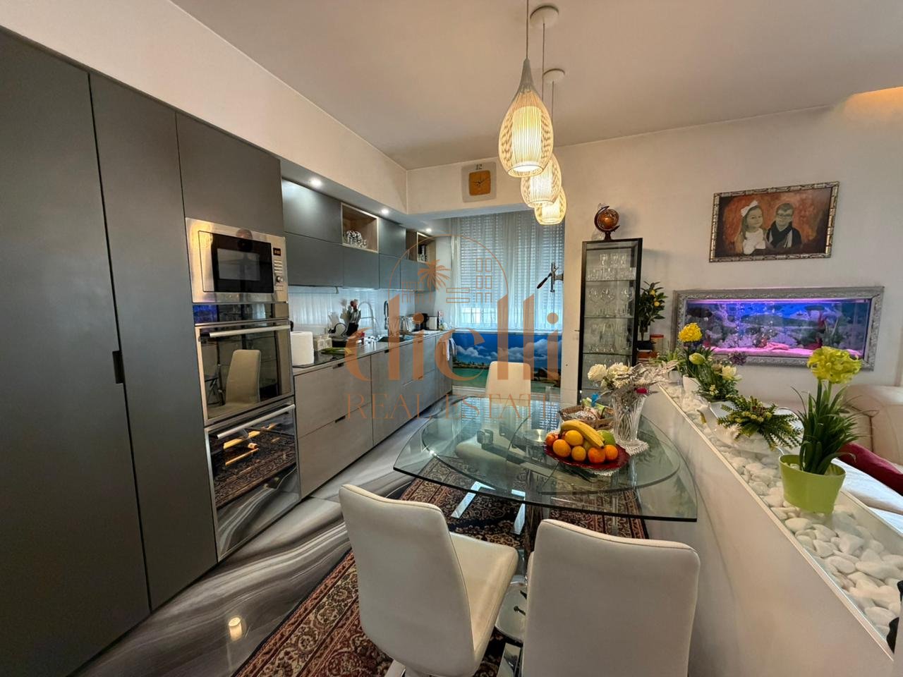 Apartament 3+1+2 + Garazh per Shitje pranë Shkollës “At Zef Pllumi”