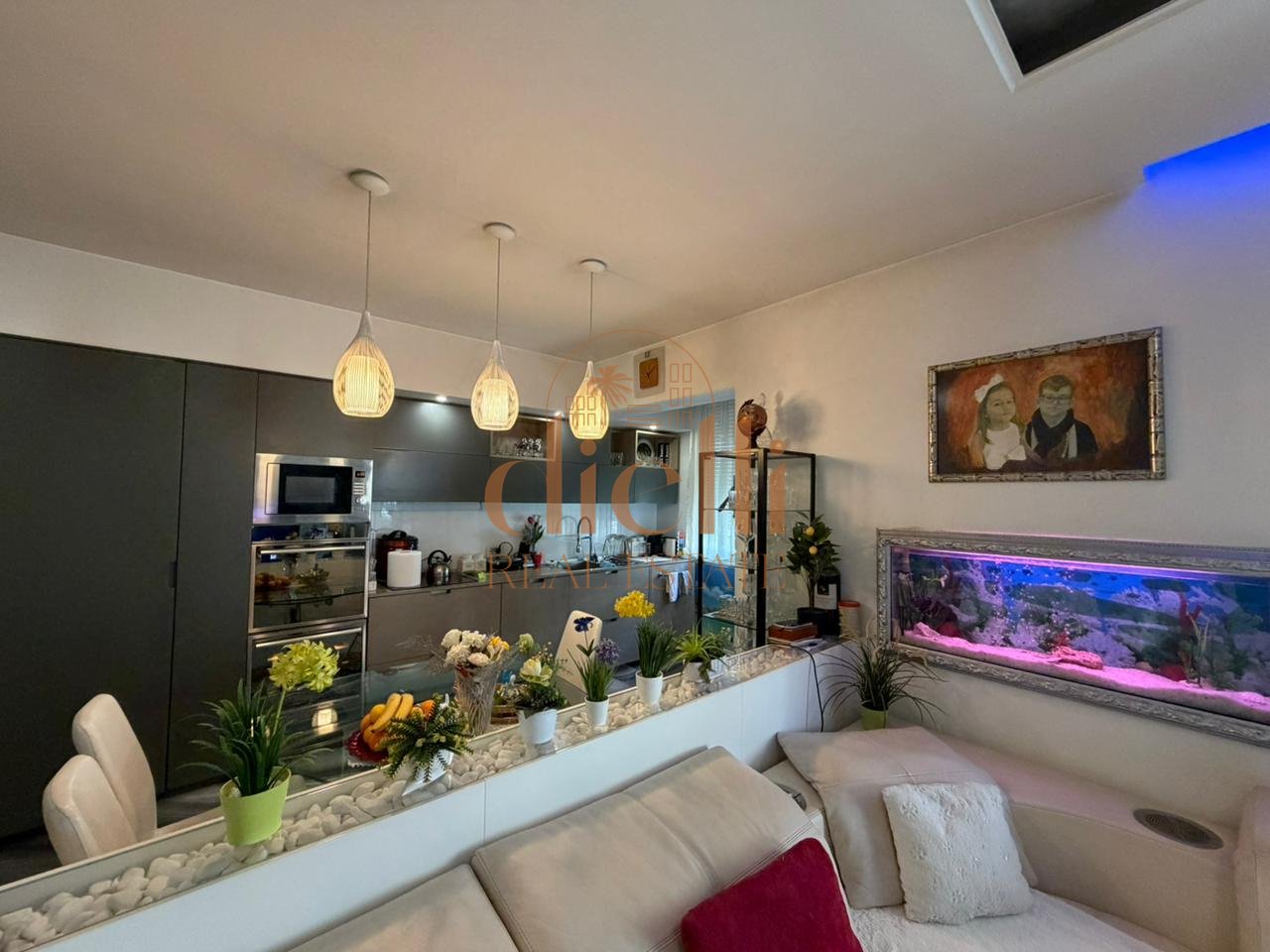 Apartament 3+1+2 + Garazh per Shitje pranë Shkollës “At Zef Pllumi”