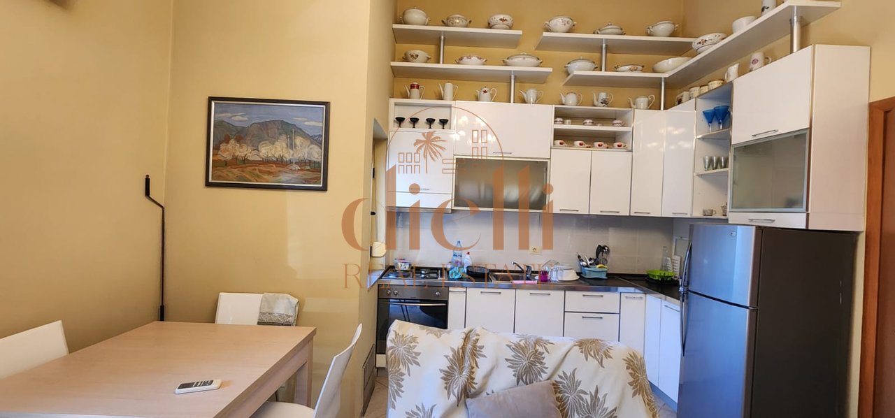 Apartament 1+1 per Shitje ne Qerret