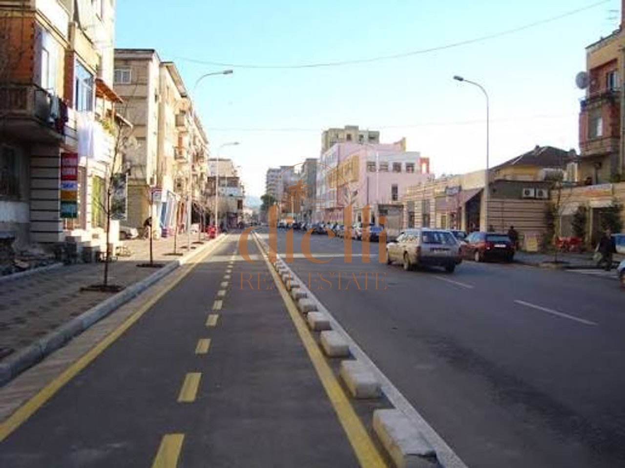 Apartament 1+1 per Qira Rruga Barrikadave