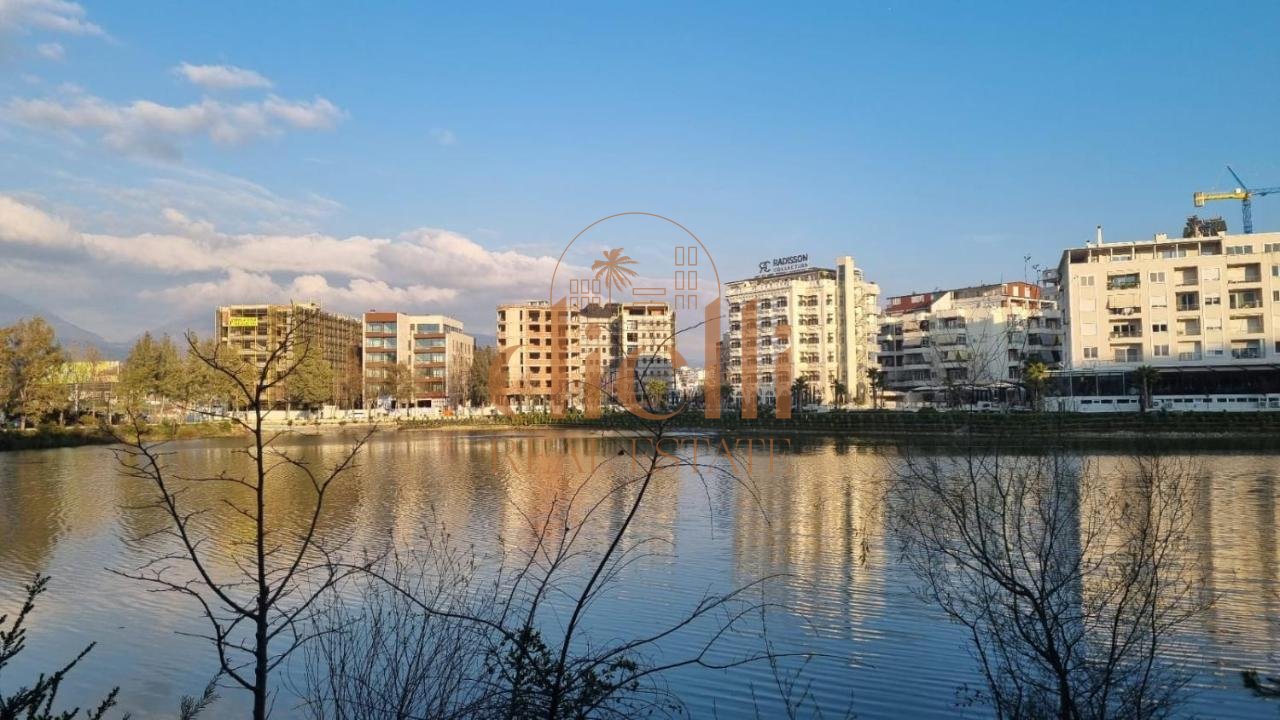 Appartamento 2+1+2 in Vendita vicino a Liqeni Thate