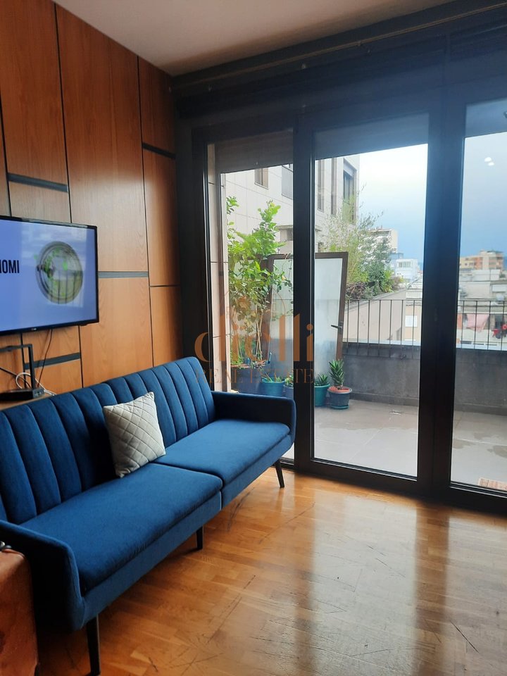 Apartament 1+1 per Qira tek Rruga Barrikadave