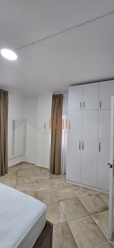 Appartamento 1+1 in affitto a Qytet Studenti
