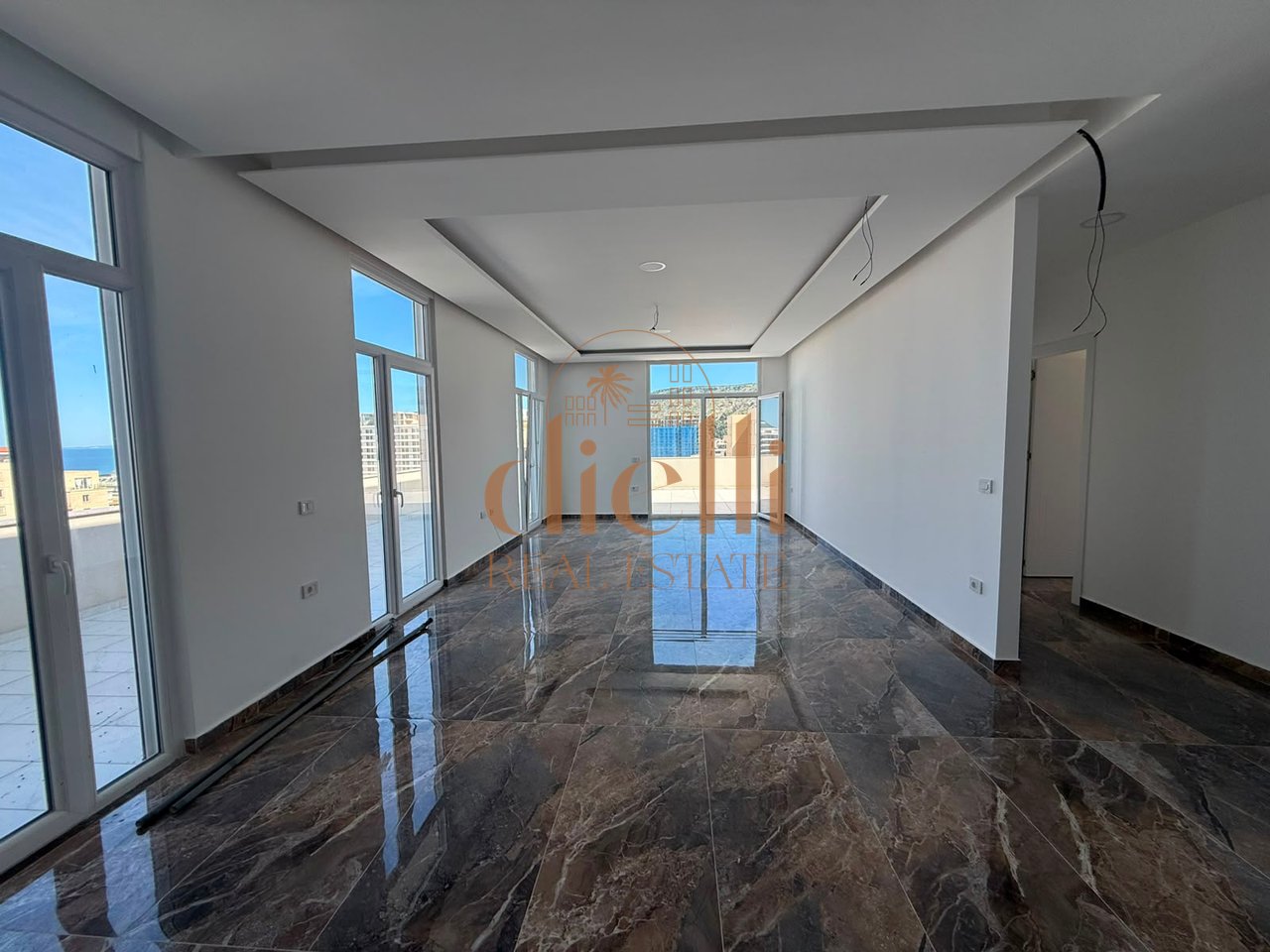 Penthouse per Shitje ne Shengjin