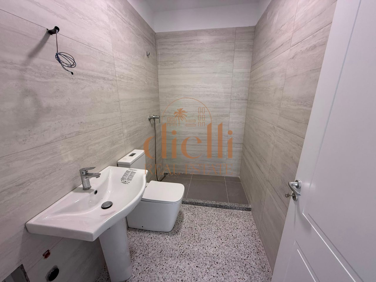 Appartamento 1+1 in Vendita a Shengjin
