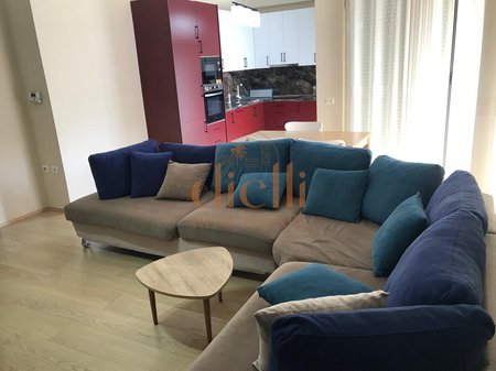 Apartament 2+1+2 per Qira tek Liqeni Thate
