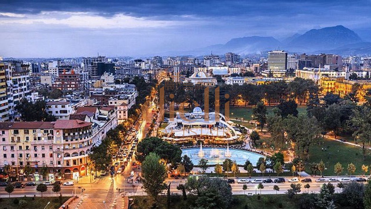 Apartament 2+1 per Shitje ne Bllok