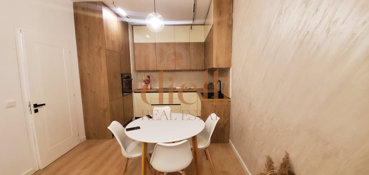 Apartament 2+1 per Qira tek Rruga e Barrikadave