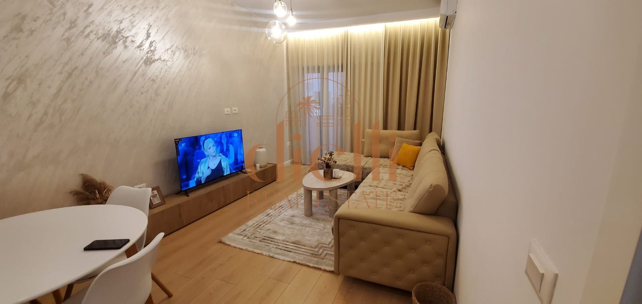 Apartament 2+1 per Qira tek Rruga e Barrikadave