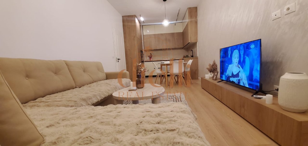 Apartament 2+1 per Qira tek Rruga e Barrikadave