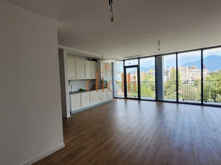 Appartamento 2+1+2 in vendita presso Lake View Residence Lago di Tirana
