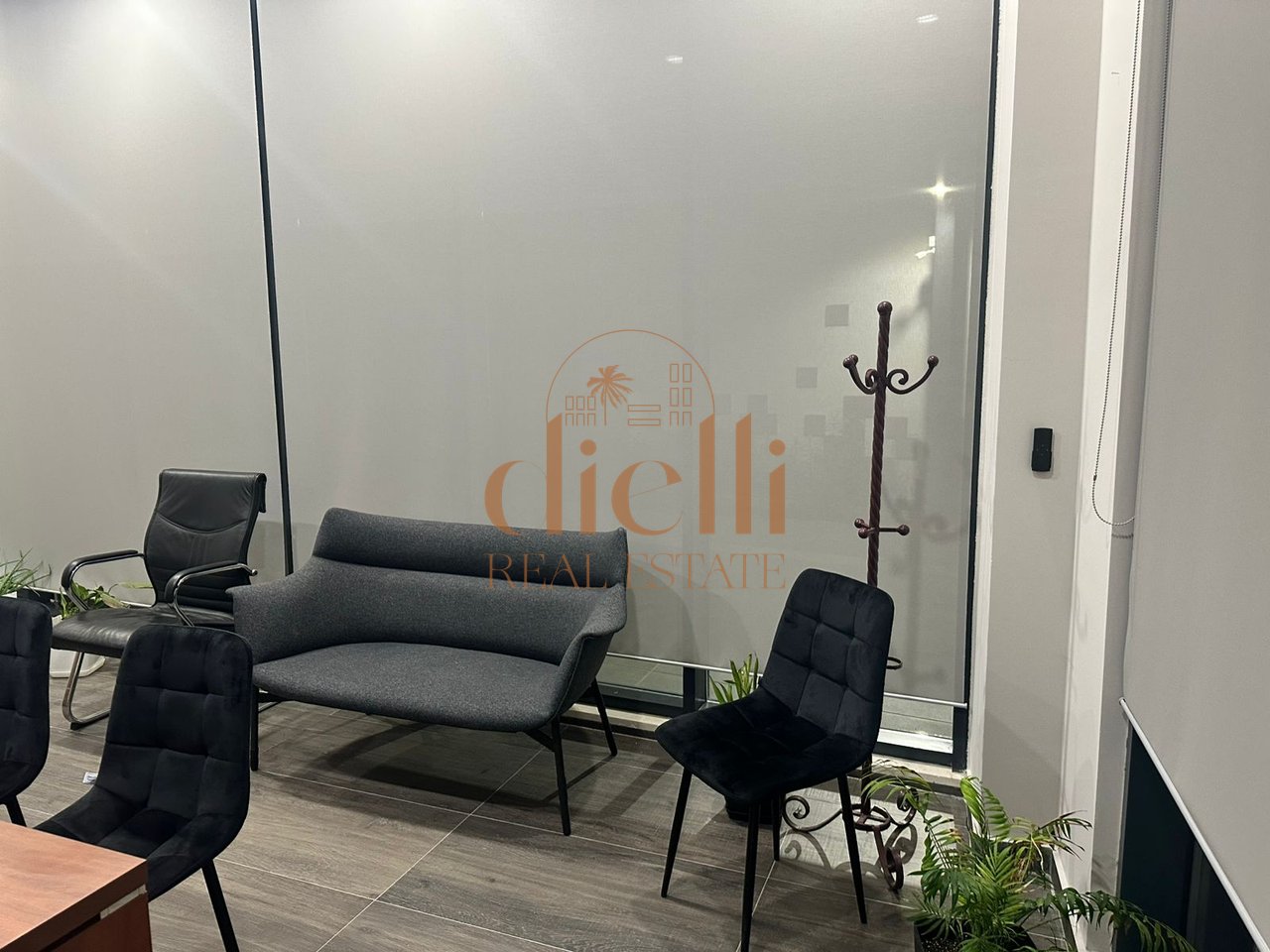 Commercial Space + Parking Lot for Sale on Barrikadave Street