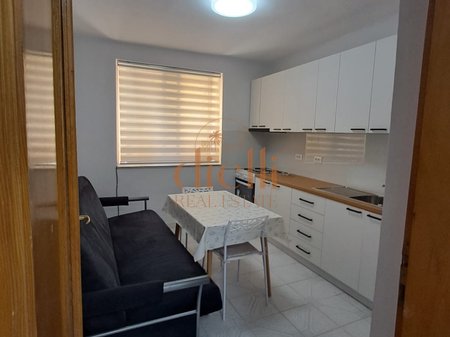 Apartament 1+1 per Qira ne Bllok