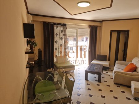 Apartament 2+1+2 per Shitje ne Astir