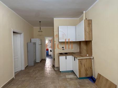 Apartament 1+1 per Shitje tek Rruga Bardhyl