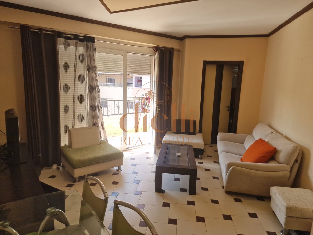 Apartament 2+1+2 per Shitje ne Astir