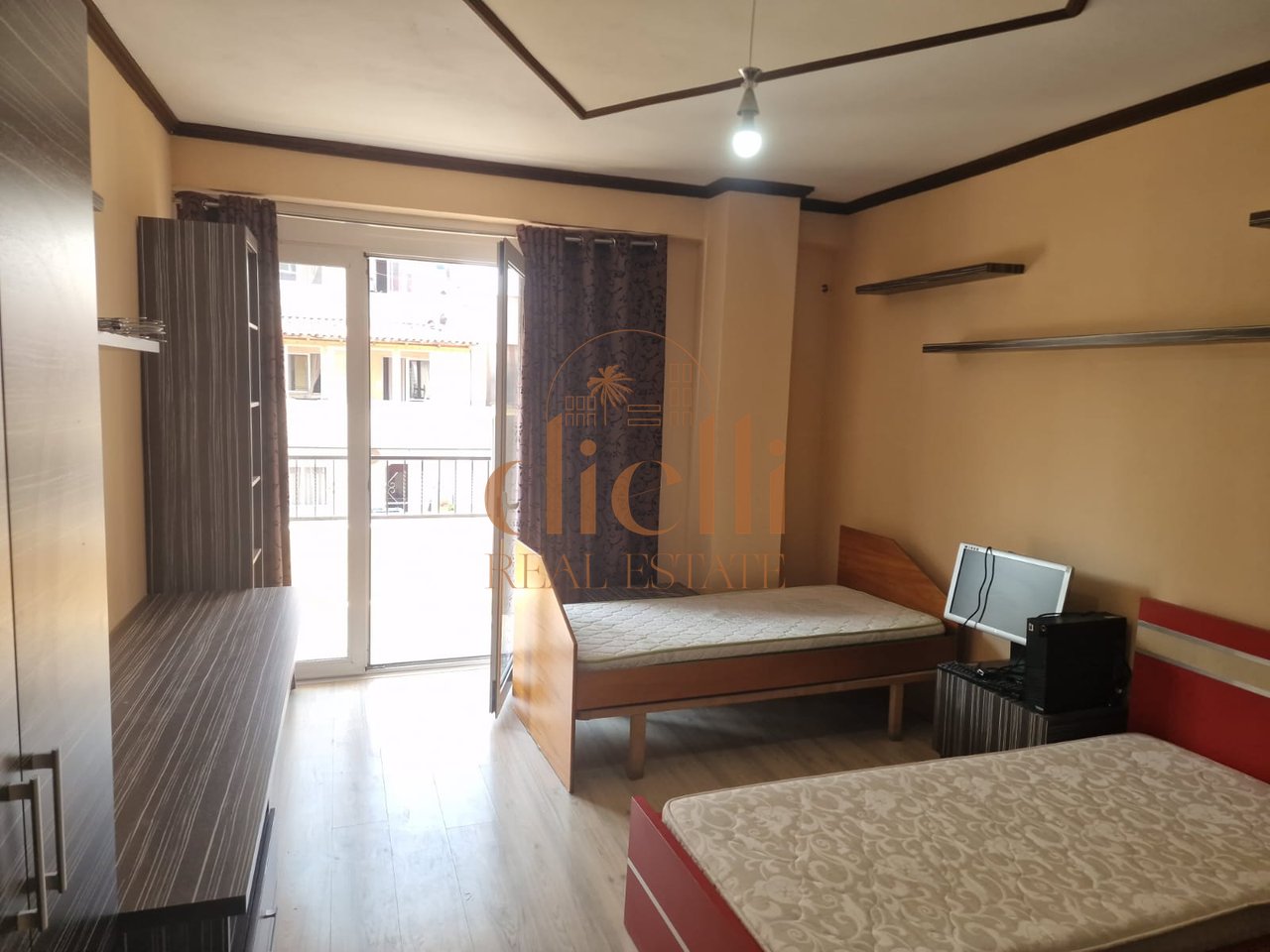 Apartament 2+1+2 per Shitje ne Astir