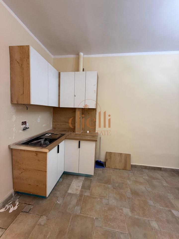 Apartament 1+1 per Shitje tek Rruga Bardhyl
