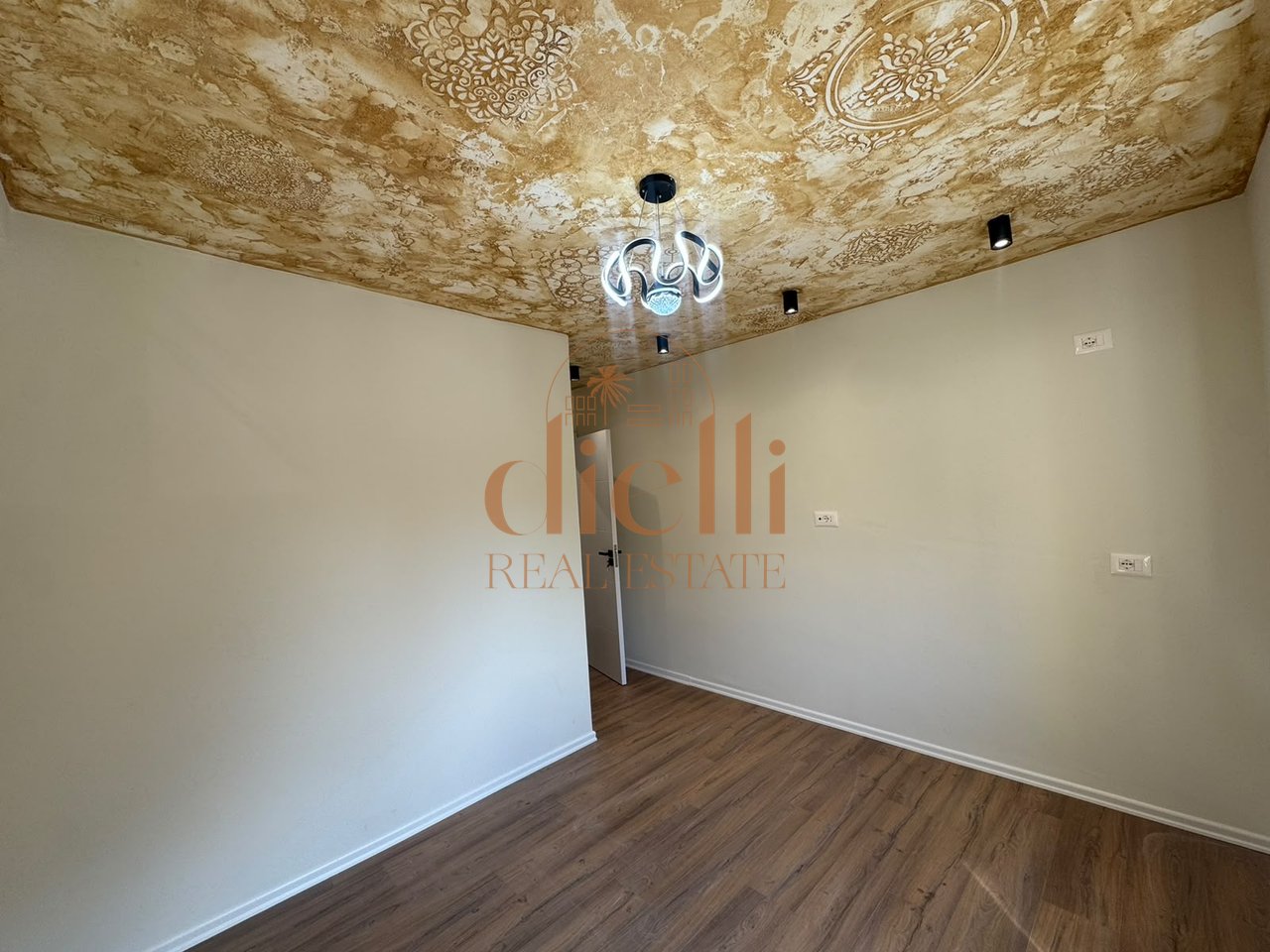Apartament 1+1 per Shitje tek Brraka