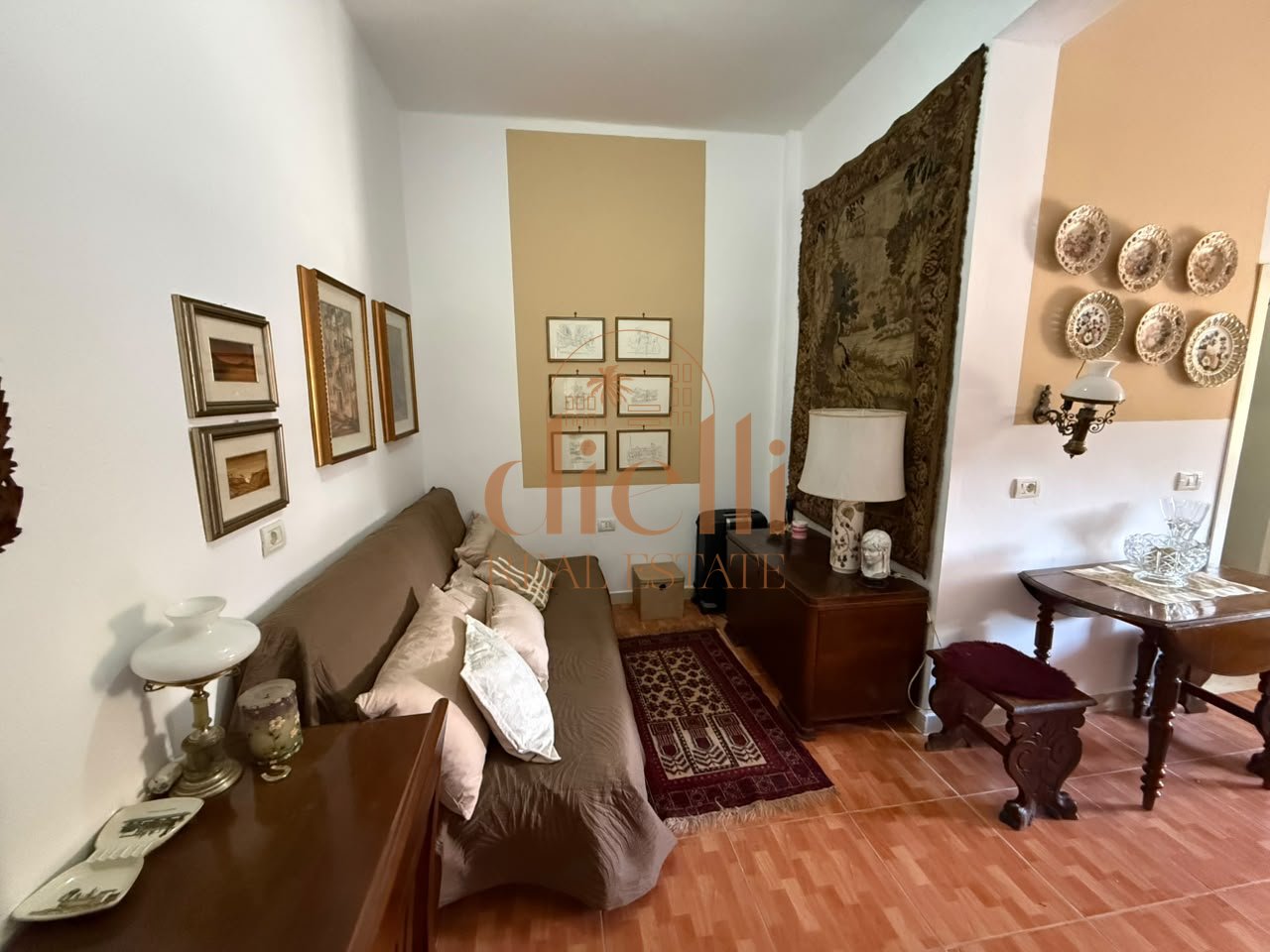 Garsoniere per Qira tek Komuna e Parisit