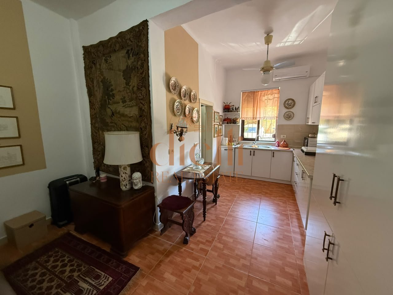 Garsoniere per Qira tek Komuna e Parisit