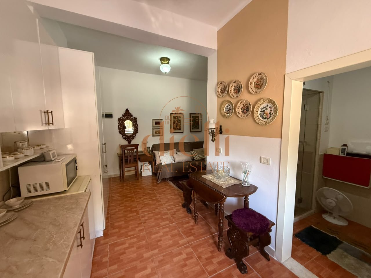 Garsoniere per Qira tek Komuna e Parisit