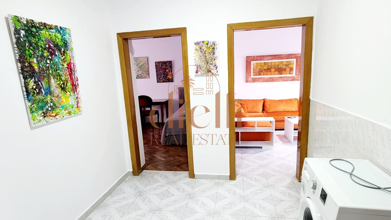 Apartament 2+1 per Qira ne Qender