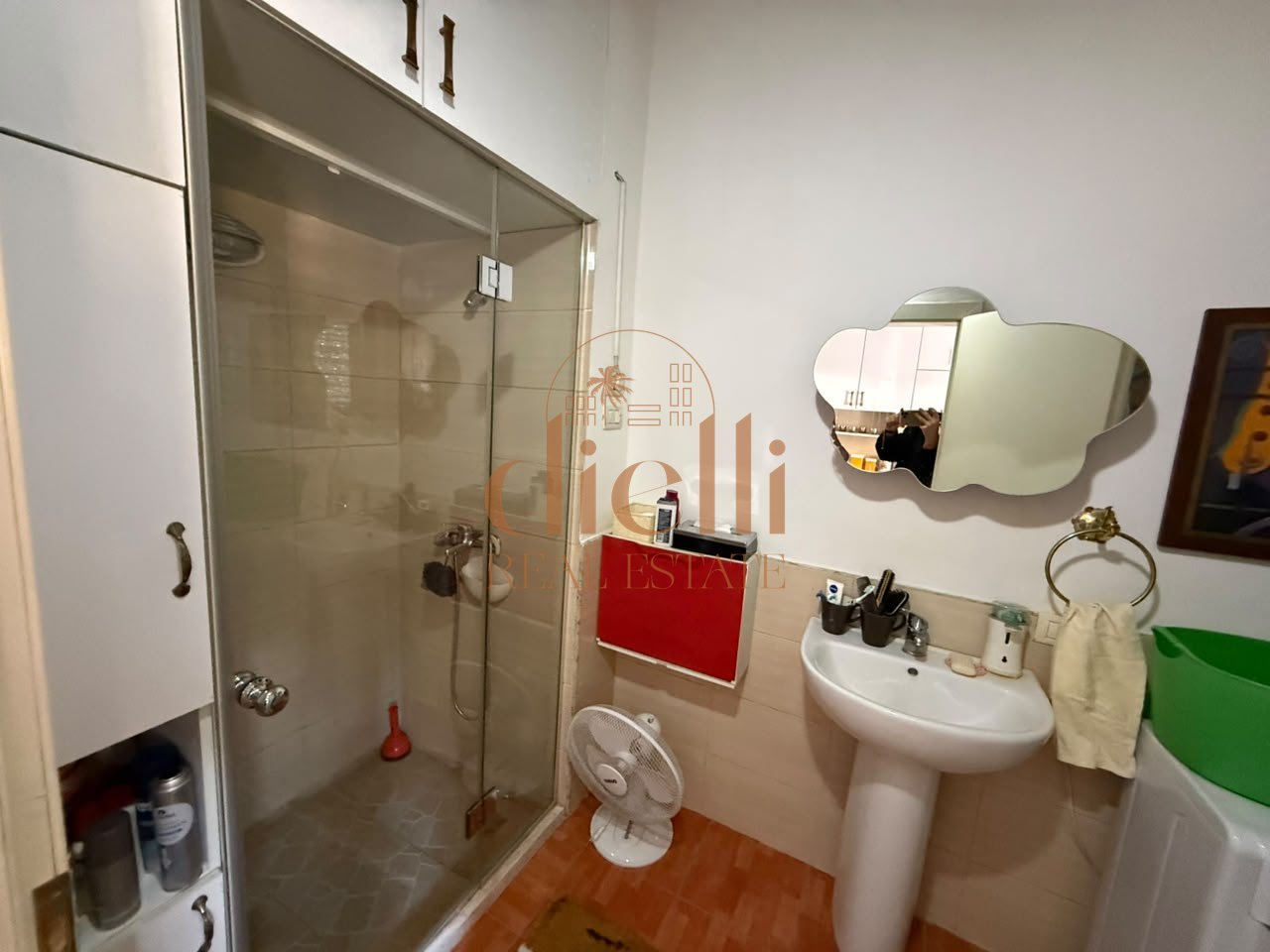Garsoniere per Qira tek Komuna e Parisit