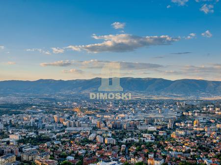 Жданец Плац | 689м²