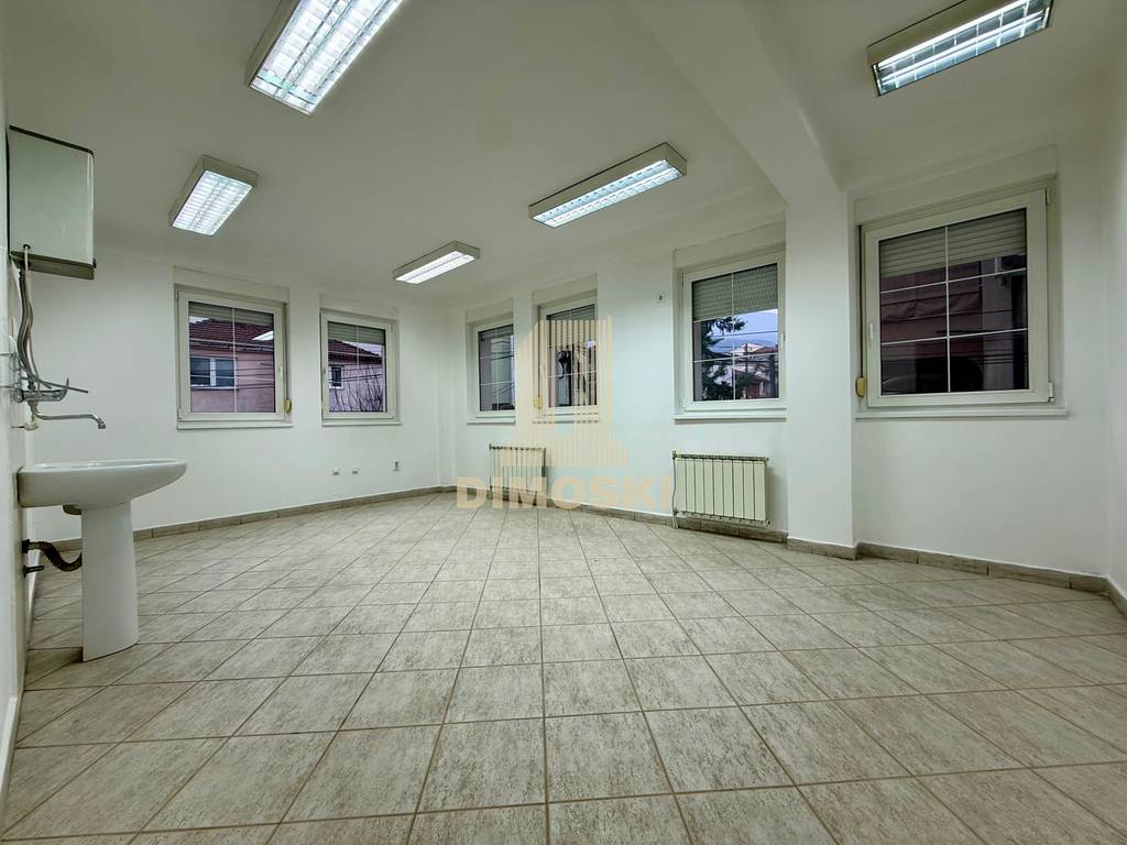 Станбено Деловен Објект | 900м²