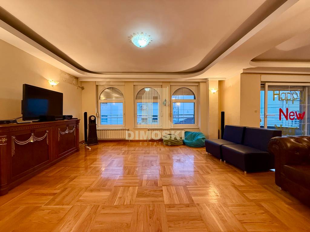 Станбено Деловен Објект | 900м²