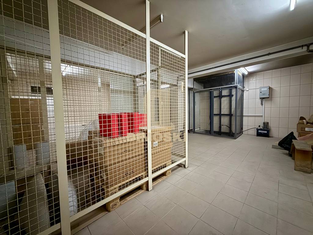 Деловен Простор | 517м²