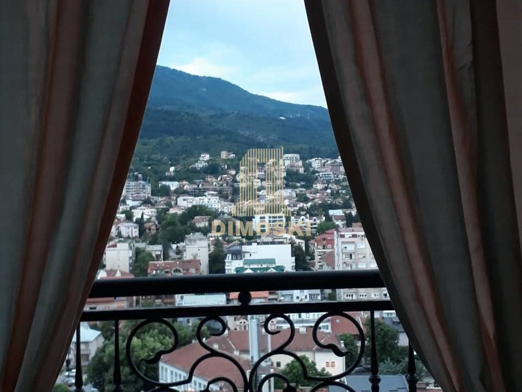 Се Издава Стан | Flat Iron | 50м²