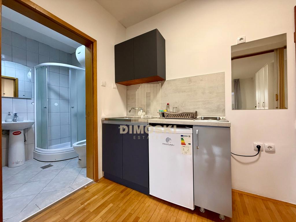 Се Издава Гарсоњера - Кисела Вода | Пелагонија