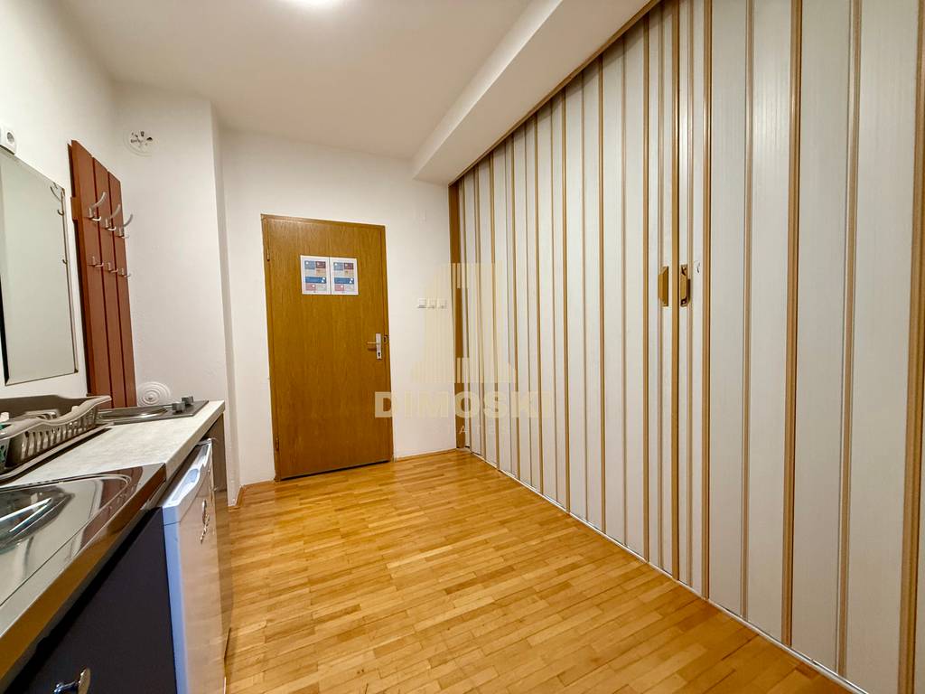 Се Издава Гарсоњера - Кисела Вода | Пелагонија