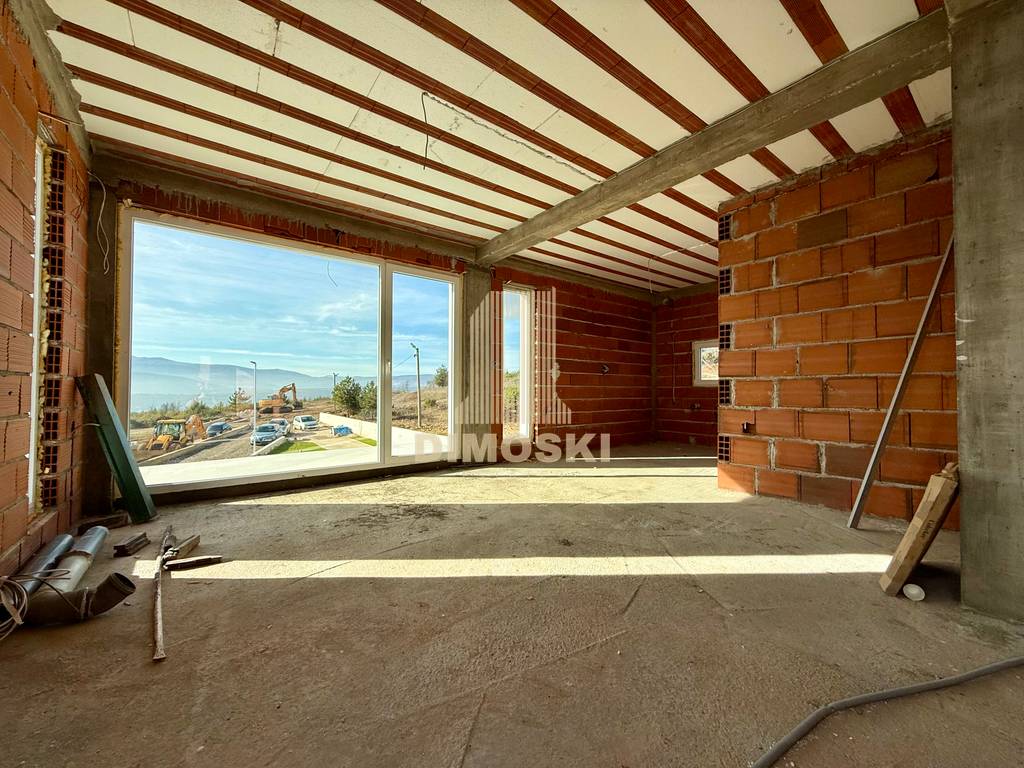 Нова Куќа Со Базен - Сопиште