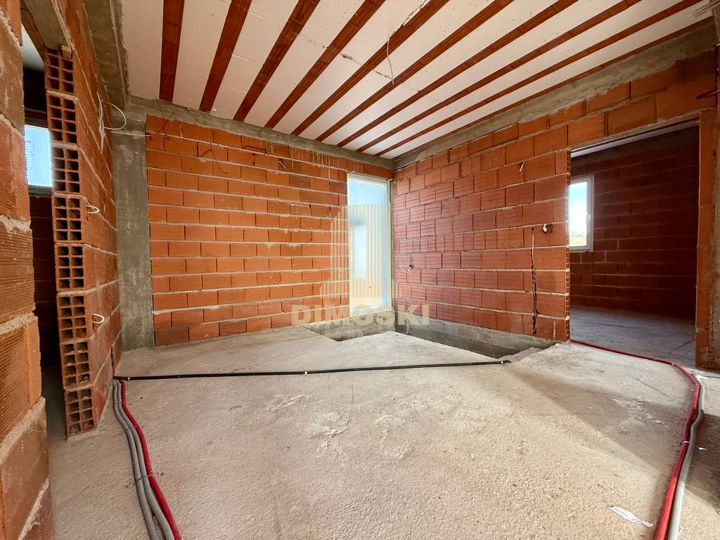 Нова Куќа Со Базен - Сопиште