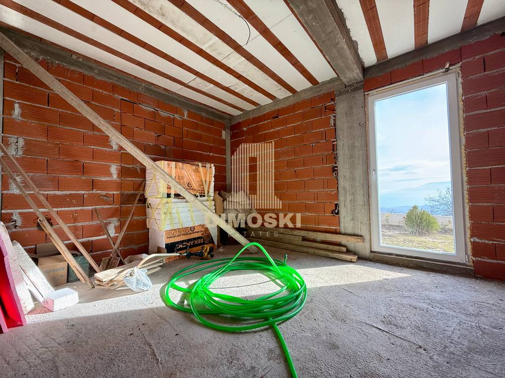 Нова Куќа Со Базен - Сопиште