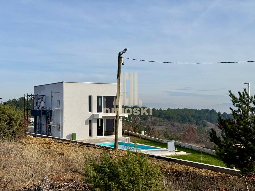 Нова Куќа Со Базен - Сопиште