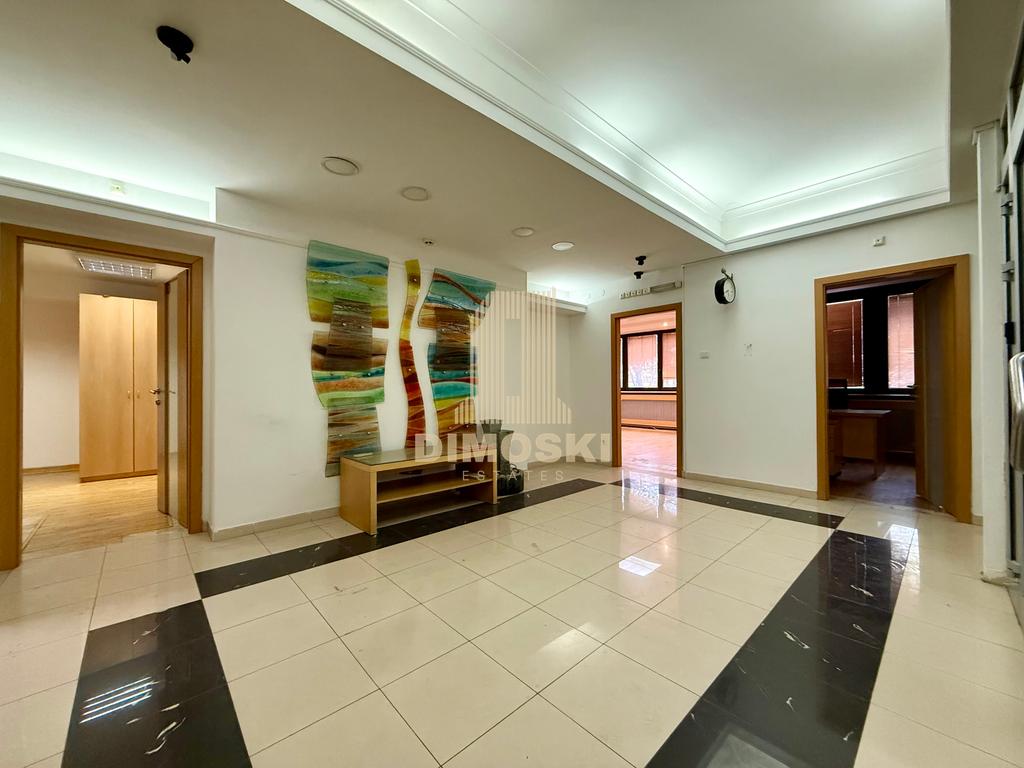 Канцелариски Простор | 300м²