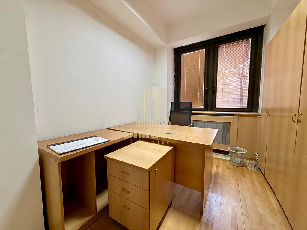 Канцелариски Простор | 300м²