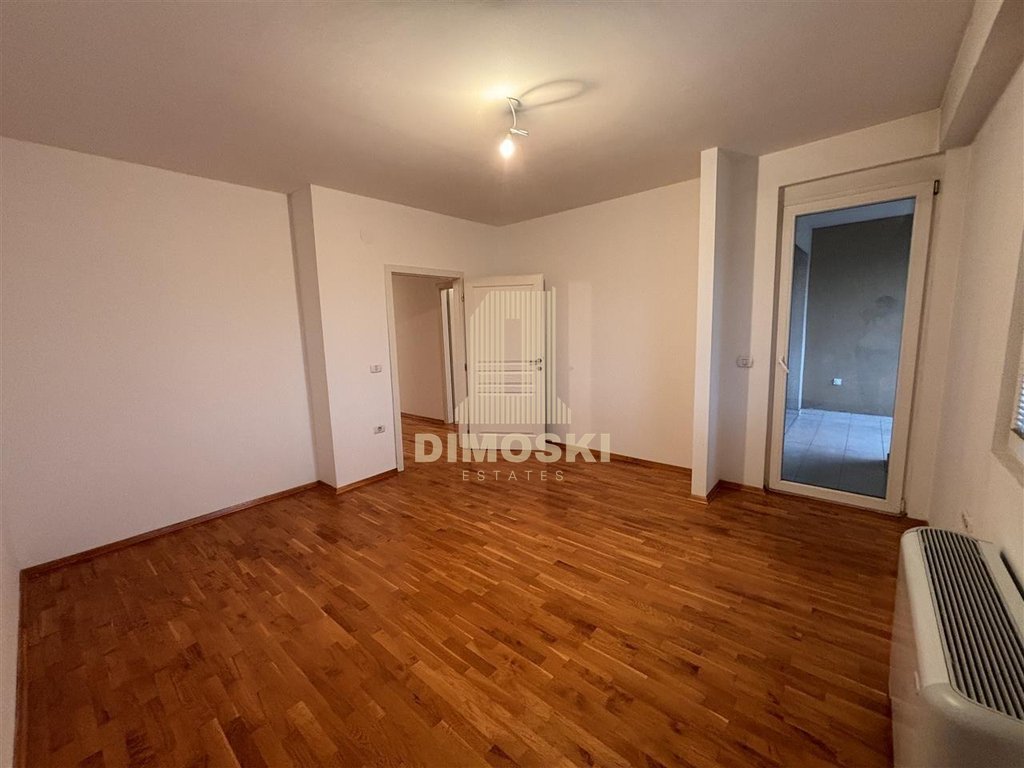 Карпош - Стан |  Момин Поток