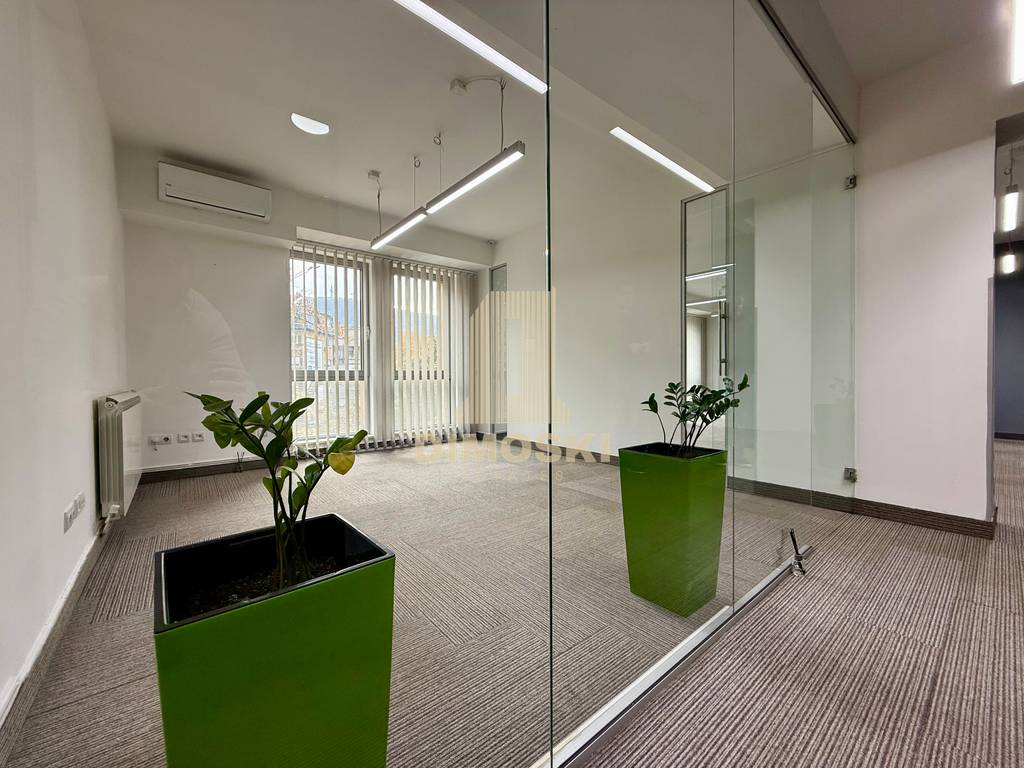 Канцелариски Простор – Соборна / Партизанска | 111м²