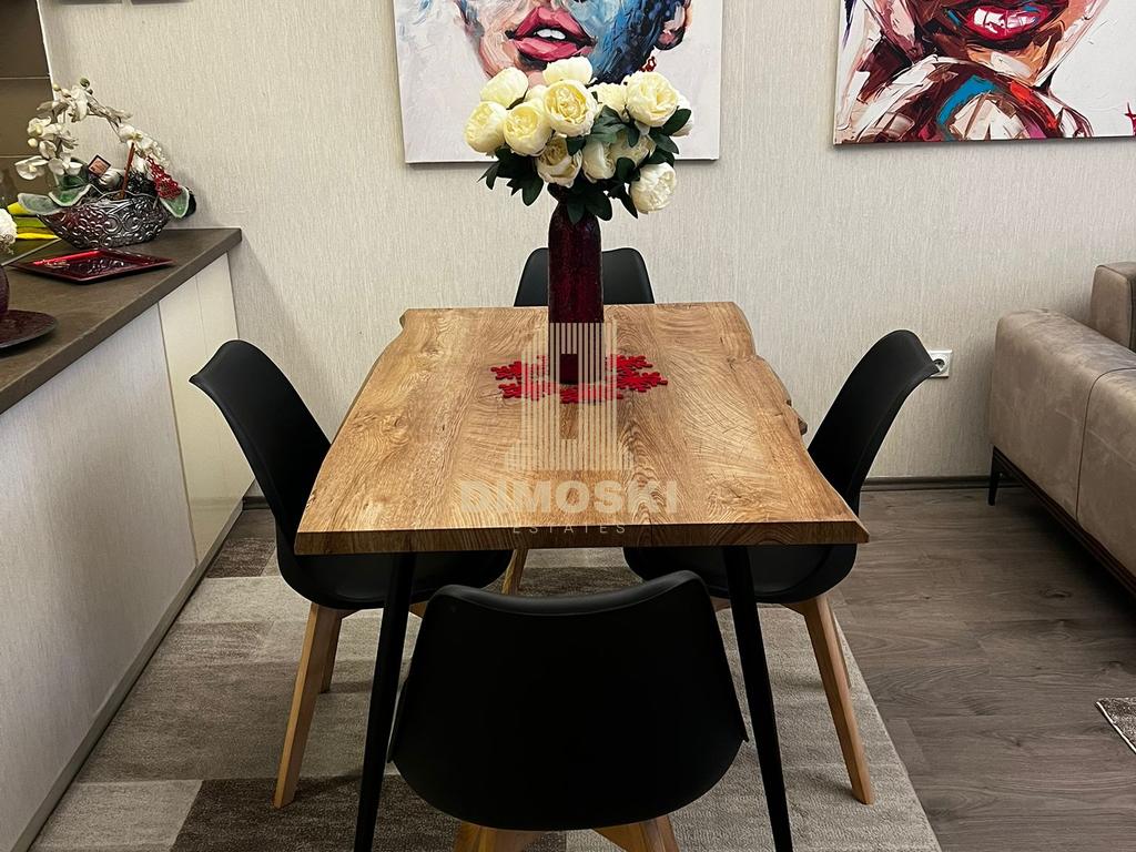 Карпош / Рузвелтова – Двособен Стан 52м²