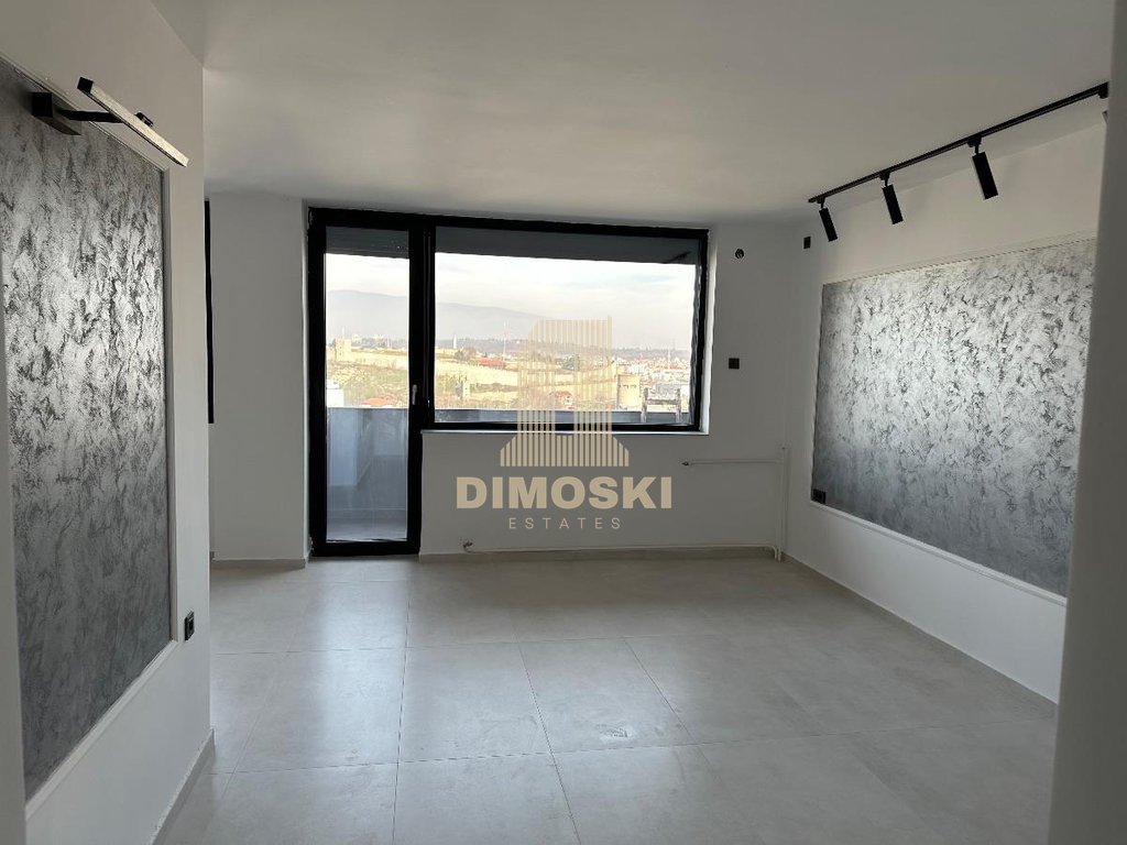 Центар Стан 92м² (Кај MR. JACK)