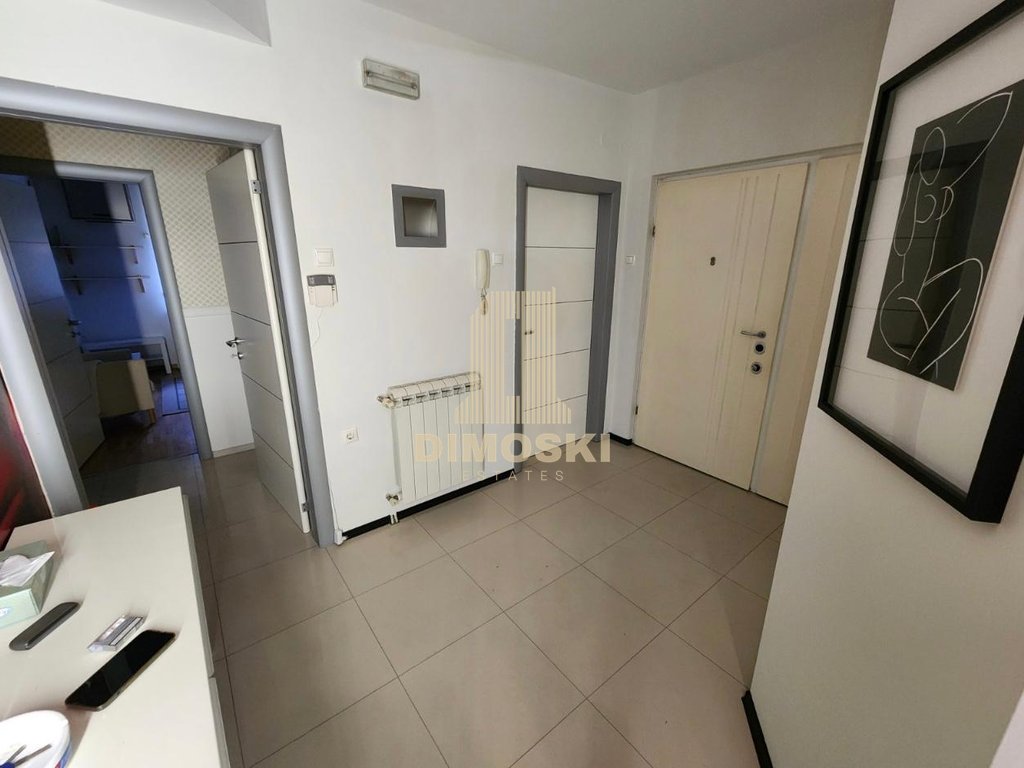 Тафталиџе Стан Со Двор | 394м²